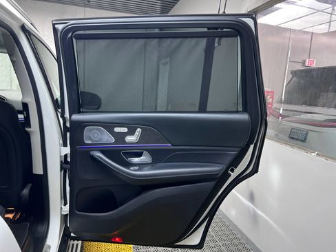 Used 2020 Mercedes-Benz GLS 450 4MATIC image 23