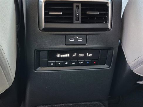 Used 2024 MAZDA CX-90 3.3 Turbo w/ Preferred Package image 27