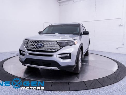 Used 2023 Ford Explorer Limited image 32