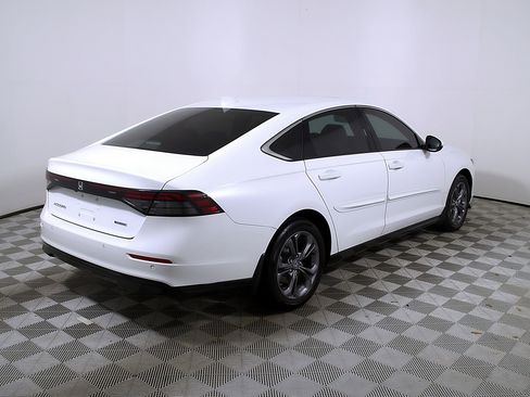 Used 2023 Honda Accord EX-L image 7