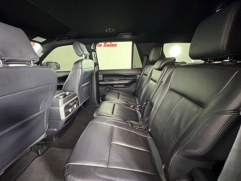 Used 2020 Ford Expedition XLT w/ Equipment Group 202A RWD image 47