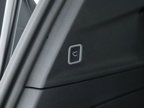 New 2026 Chrysler Pacifica Select image 16