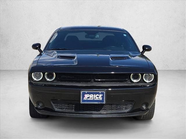 Used 2020 Dodge Challenger SXT w/ Blacktop Package RWD image 2