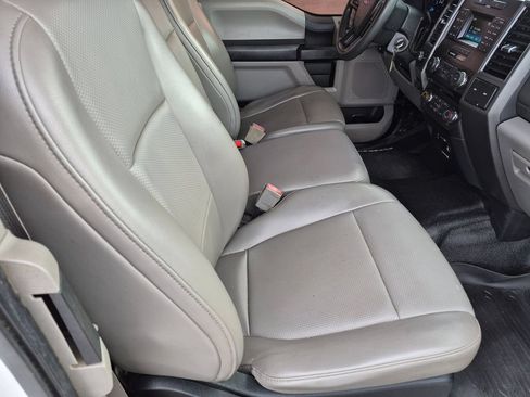 Used 2018 Ford F250 XL w/ Power Equipment Group RWD image 17