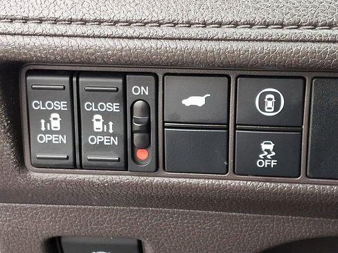 Used 2023 Honda Odyssey EX-L image 24