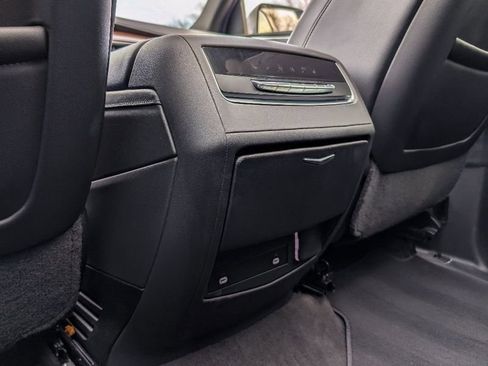 Used 2023 Cadillac Escalade ESV Premium Luxury image 16