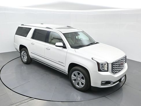Used 2020 GMC Yukon XL Denali w/ Open Road Package image 54