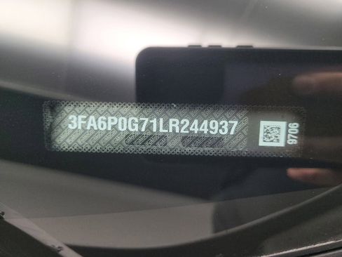 Used 2020 Ford Fusion S image 33