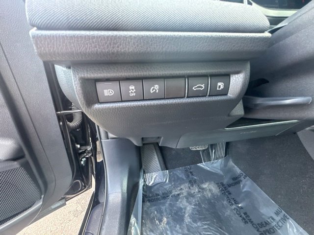 Used 2025 Toyota Camry LE FWD image 19