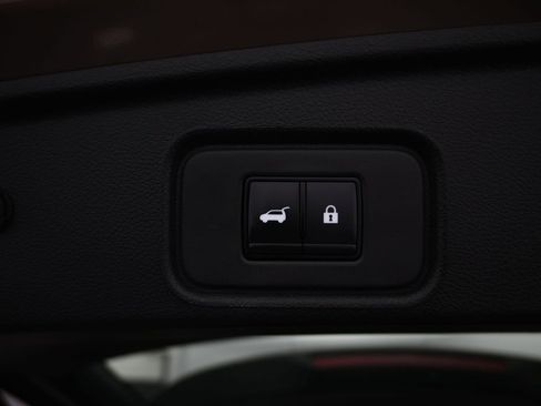 Used 2024 Nissan Pathfinder Platinum w/ Cargo Package image 24