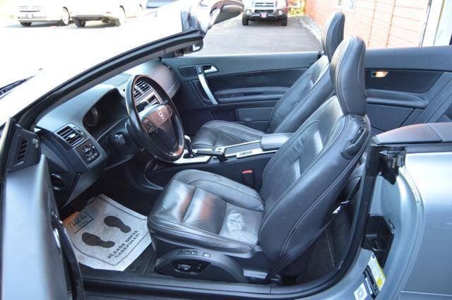 Used 2011 Volvo C70 T5 w/ Convenience Pkg FWD image 12
