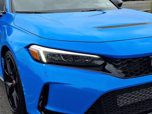 Certified 2025 Honda Civic Type R image 9