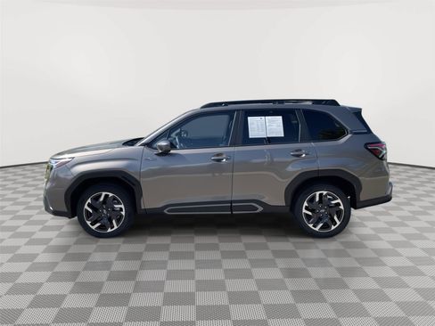 Certified 2025 Subaru Forester Limited w/ Popular Package AWD/4WD image 12