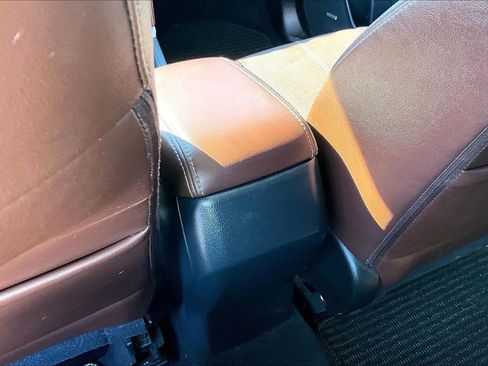 Used 2017 Subaru Forester 2.5i Touring image 10