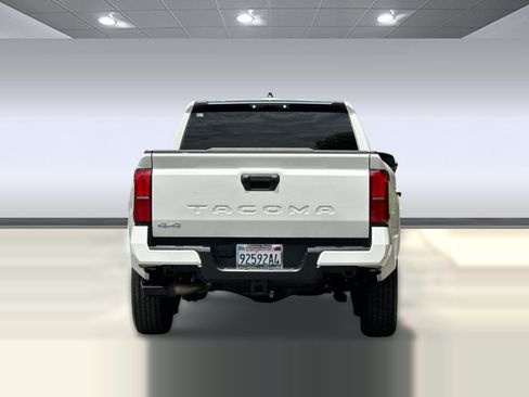 Used 2024 Toyota Tacoma SR5 AWD/4WD image 10