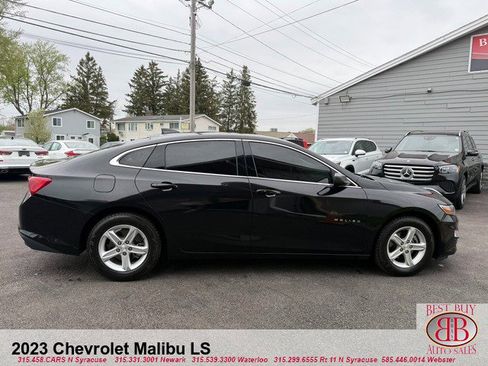 Used 2023 Chevrolet Malibu LS FWD image 2