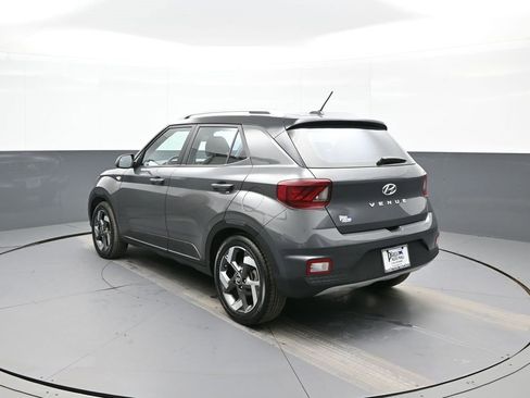 Certified 2023 Hyundai Venue Limited w/ Cargo Package image 8