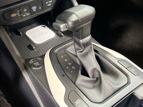 New 2025 Kia K4 GT-Line image 17