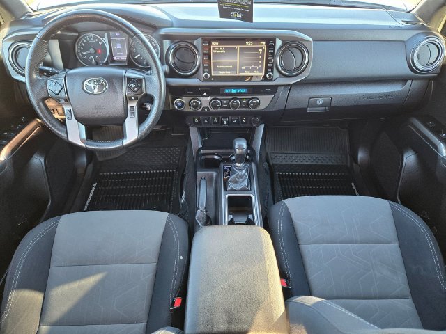 Used 2021 Toyota Tacoma TRD Off-Road w/ Technology Package AWD/4WD image 8