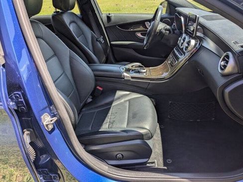 Used 2017 Mercedes-Benz C 300 4MATIC Sedan image 34