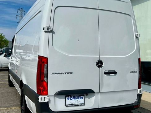 Used 2021 Mercedes-Benz Sprinter 2500 w/ Driver Convenience Package image 3
