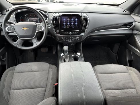 Used 2023 Chevrolet Traverse LT image 13