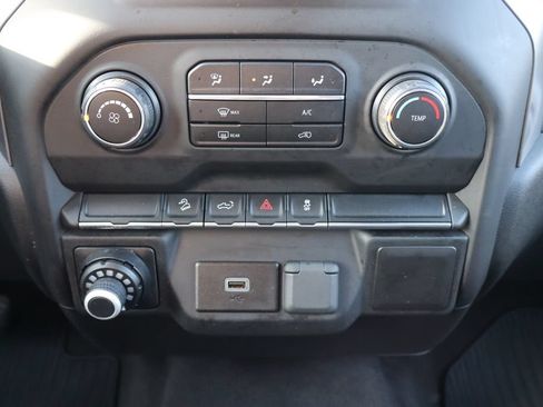 Used 2019 Chevrolet Silverado 1500 Custom Trail Boss w/ Custom Convenience Package AWD/4WD image 10