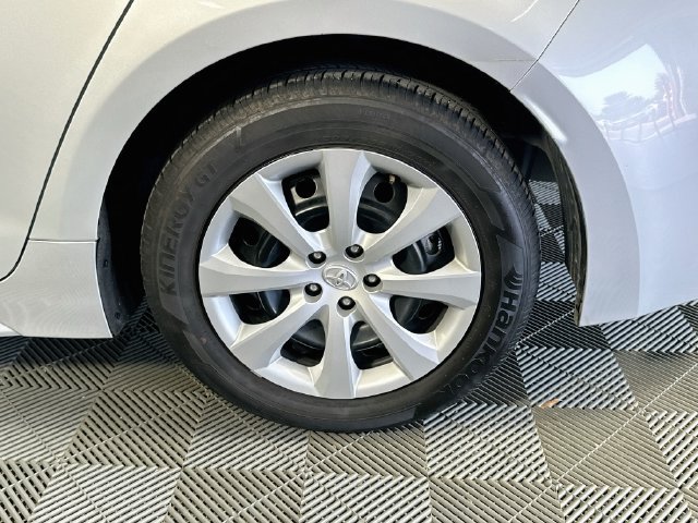Certified 2025 Toyota Corolla LE FWD image 29
