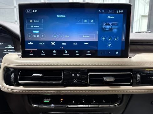 Used 2021 Lincoln Nautilus Reserve w/ Equipment Group 201A AWD/4WD image 9