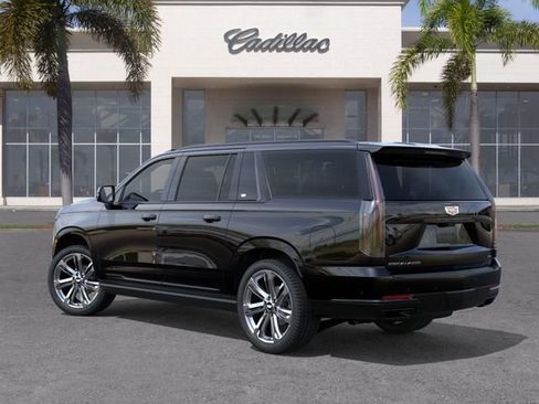 New 2026 Cadillac Escalade ESV Platinum Sport AWD/4WD image 3