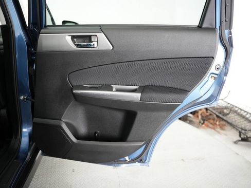 Used 2012 Subaru Forester 2.5X Premium AWD/4WD image 32