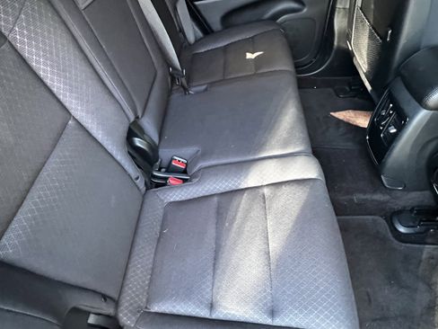 Used 2019 Jeep Grand Cherokee Laredo image 38