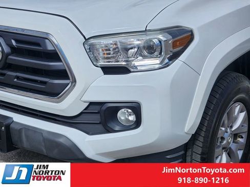 Used 2019 Toyota Tacoma SR5 image 11
