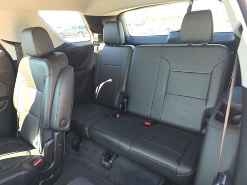 Used 2020 Chevrolet Traverse Premier AWD/4WD image 41