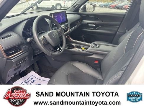 Used 2024 Toyota Grand Highlander MAX Platinum image 13