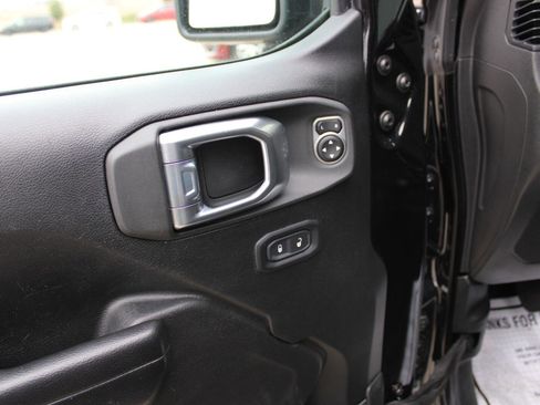 Certified 2021 Jeep Wrangler Unlimited Sport image 9