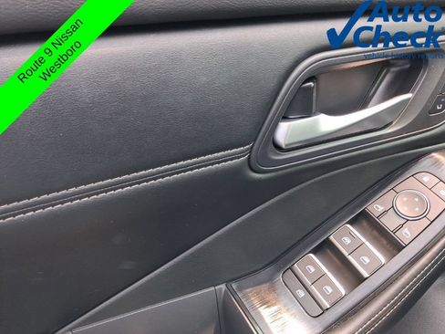 Used 2024 Nissan Rogue SL w/ SL Premium Package AWD/4WD image 29