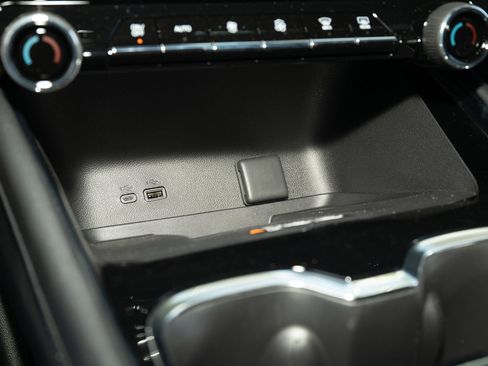 New 2026 Chevrolet Traverse LT w/ Driver Confidence Package image 28