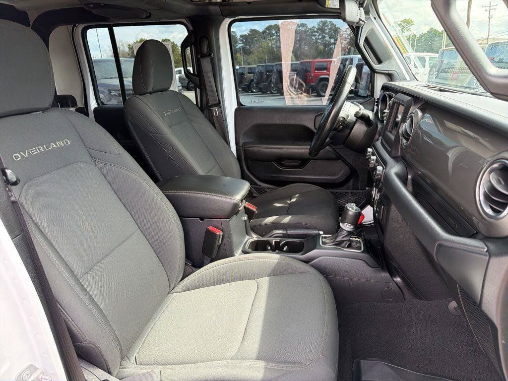 Used 2021 Jeep Gladiator Overland w/ Safety Group AWD/4WD image 25