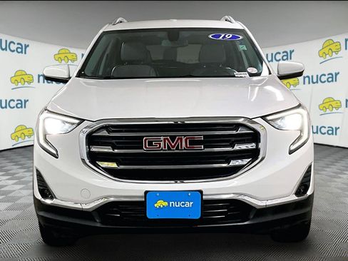 Used 2019 GMC Terrain SLT image 2