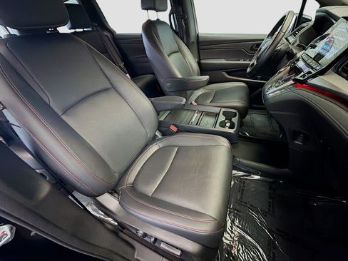 Used 2023 Honda Odyssey Sport image 16