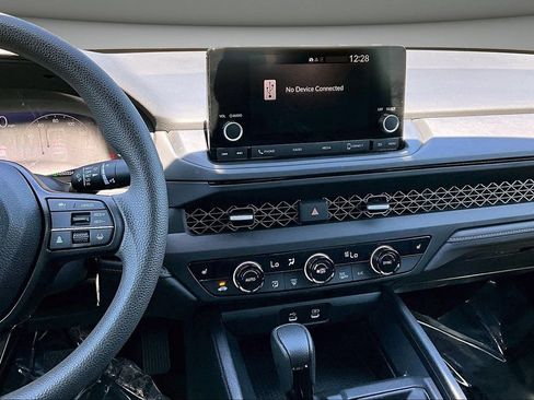Used 2024 Honda Accord EX image 9