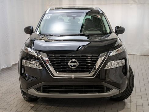 Certified 2023 Nissan Rogue SV w/ SV Premium B Package image 2