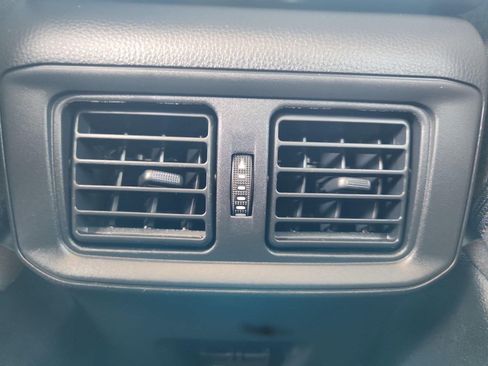 Used 2025 Toyota RAV4 XLE FWD image 23