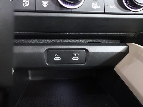 Certified 2025 Honda Accord SE image 49