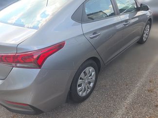 Used 2022 Hyundai Accent SE FWD video 3