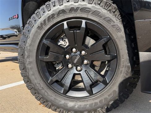 Used 2022 GMC Canyon AT4 image 11