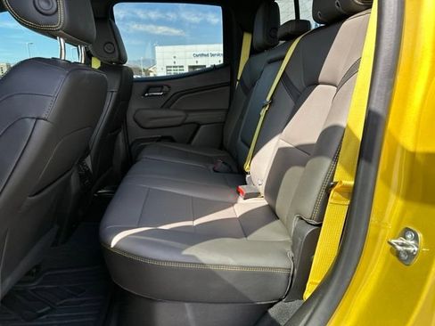 Used 2023 Chevrolet Colorado ZR2 w/ ZR2 Convenience Package III AWD/4WD image 23