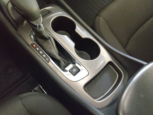 Used 2024 Chevrolet Malibu LS FWD image 26