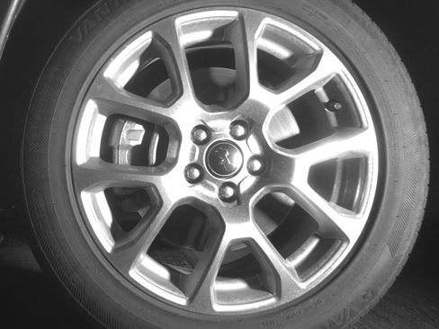 Used 2025 Jeep Compass Limited AWD/4WD image 12